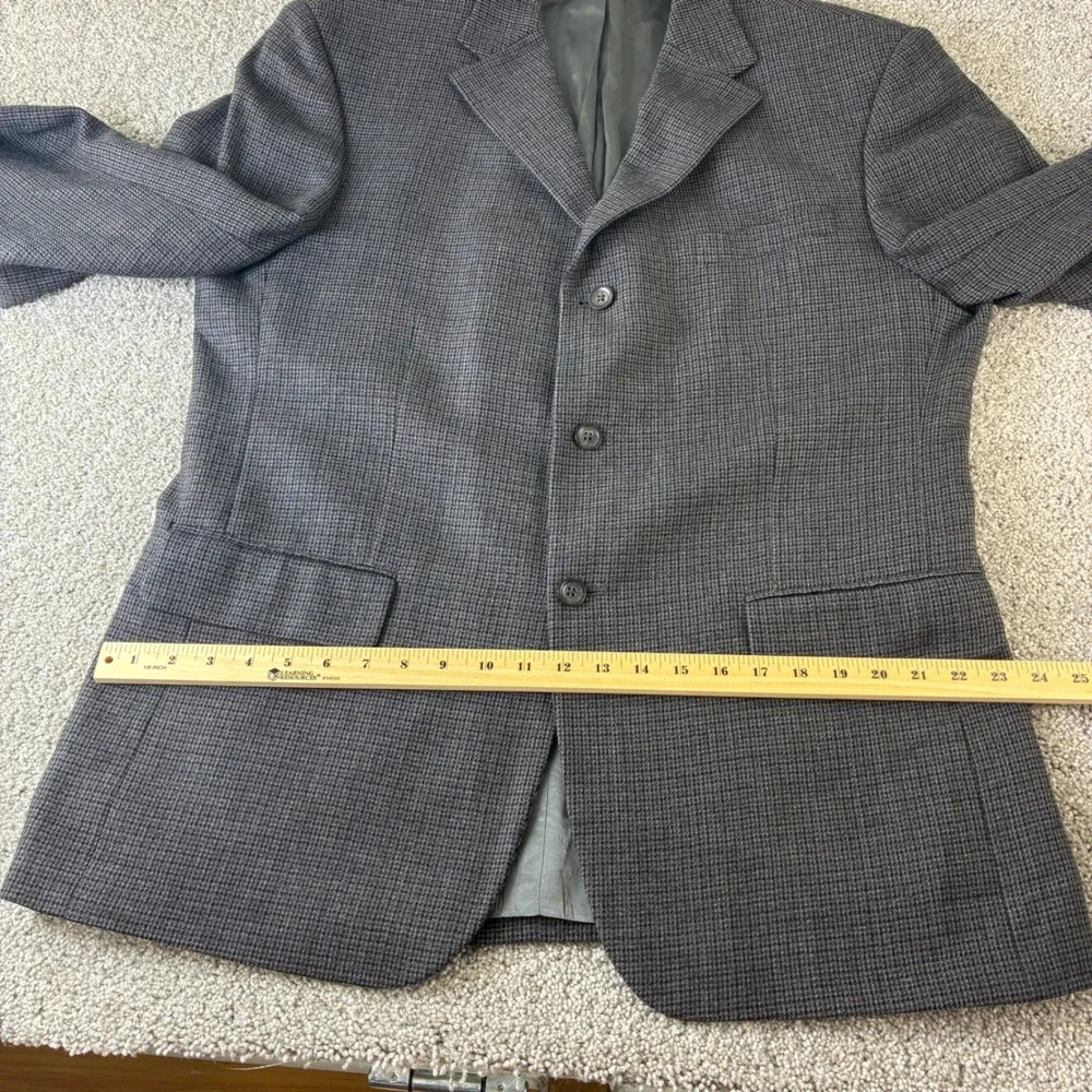 Oscar de la Renta measurements sleeve